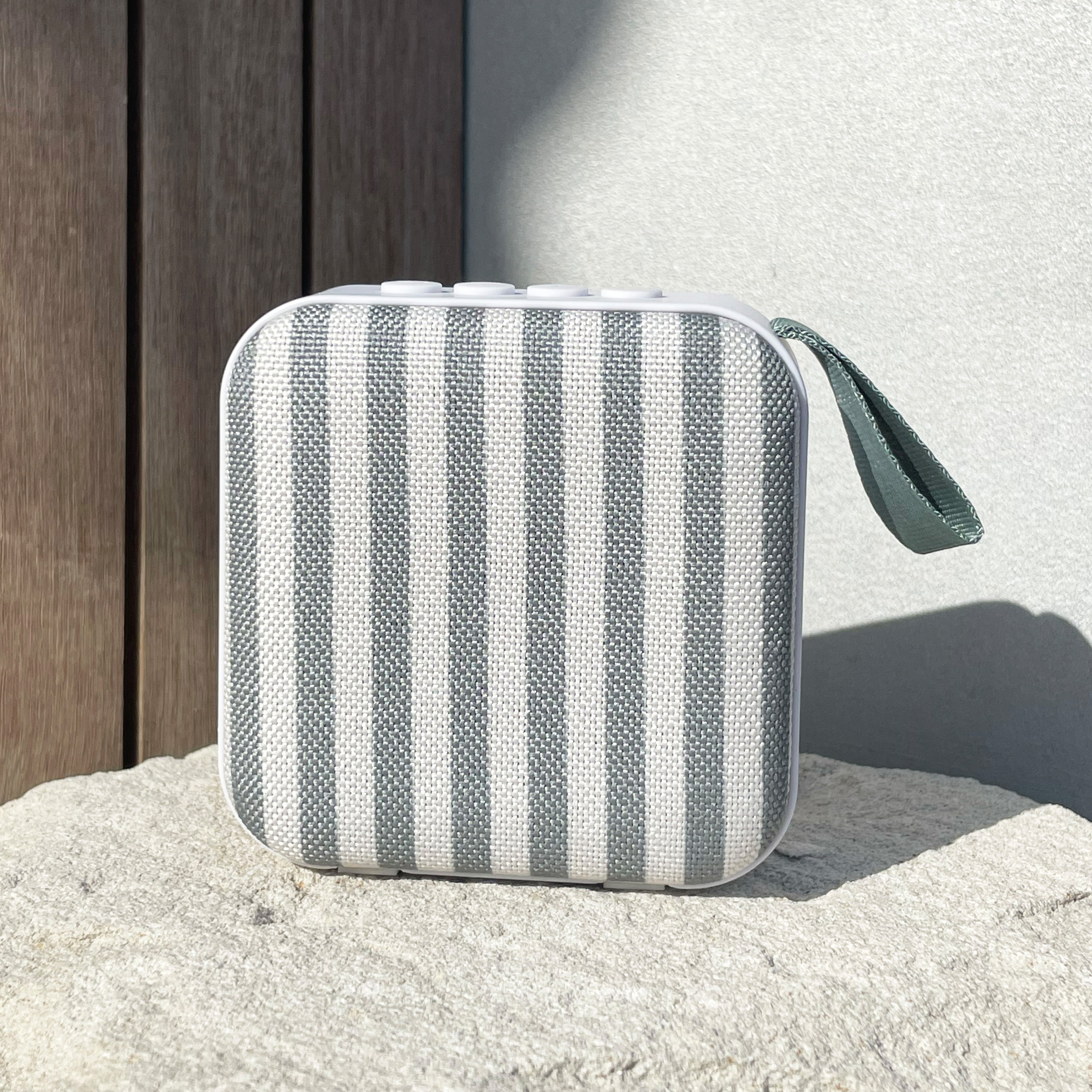 sunnylife vacay travel speaker